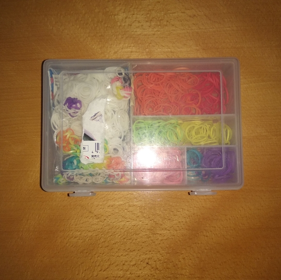 2/$15 Rainbow Loom Kit+ 5 PREMADE - Picture 3 of 5